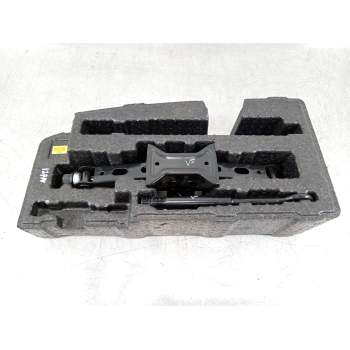 LLAVE RUEDA 9149P4000 
