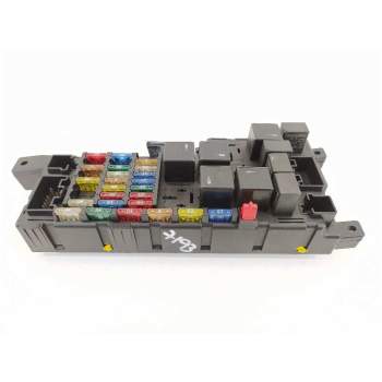 CAJA RELES / FUSIBLES 8678449 518828009 