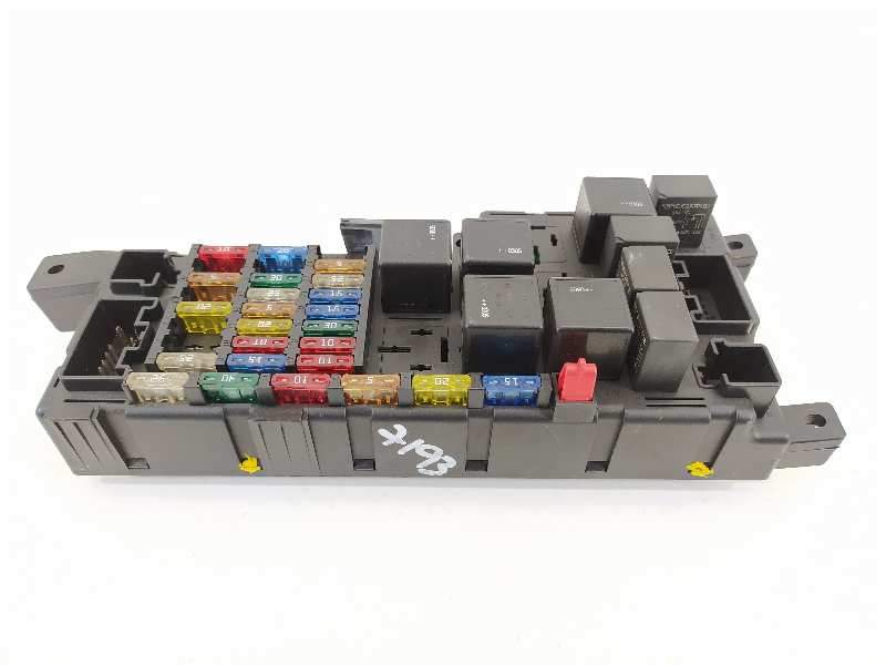 CAJA RELES / FUSIBLES 8678449 518828009 