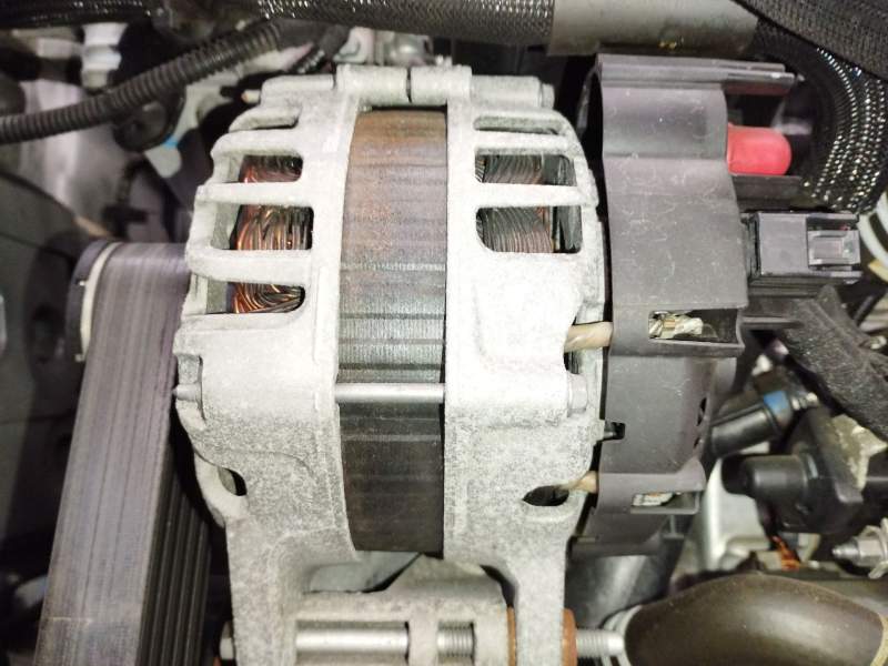 ALTERNADOR 231009092R 