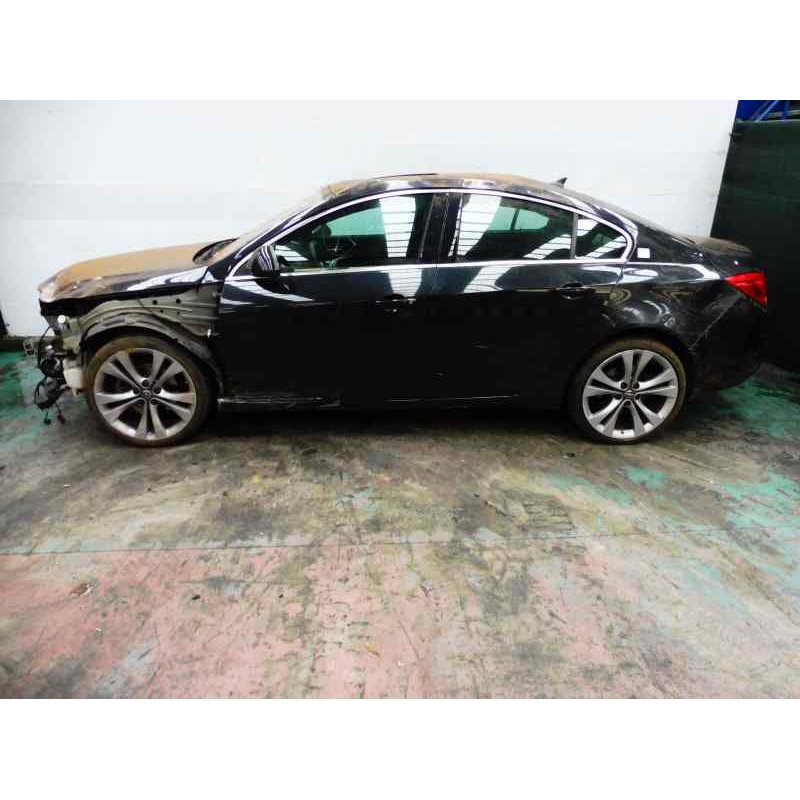 opel insignia berlina del año 2012