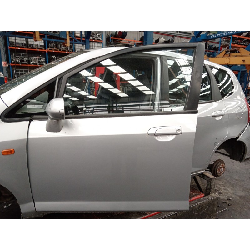 Recambio de puerta delantera izquierda para honda jazz (gd1/5) 1.4 es referencia OEM IAM   