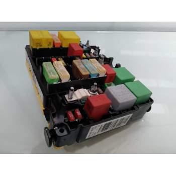 CAJA RELES / FUSIBLES 9804846880 
