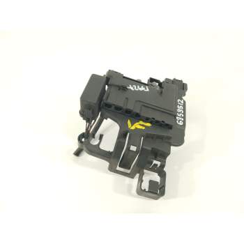 CAJA RELES / FUSIBLES 6R0937550A 6R0937621 6R0915345E