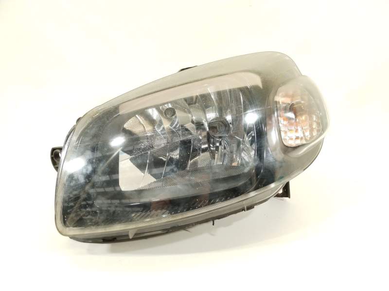 FARO IZQUIERDO 518978430 130426 