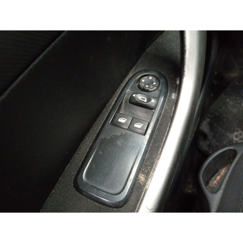 Recambio de mando elevalunas delantero izquierdo para peugeot 308 confort referencia OEM IAM   