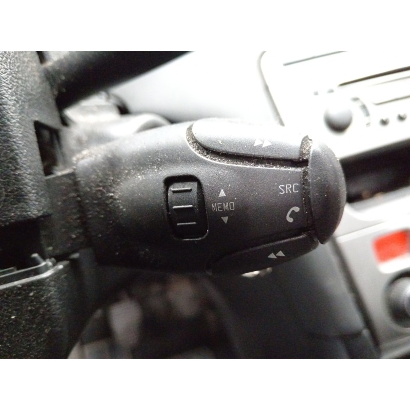 Recambio de mando multifuncion para peugeot 308 confort referencia OEM IAM   