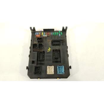 CAJA RELES / FUSIBLES 9660105980 BSI2004H05 21676031