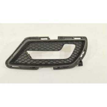 REJILLA PARAGOLPES DERECHA A2078850453 
