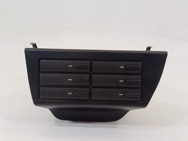 MOLDURA 6K1864117 