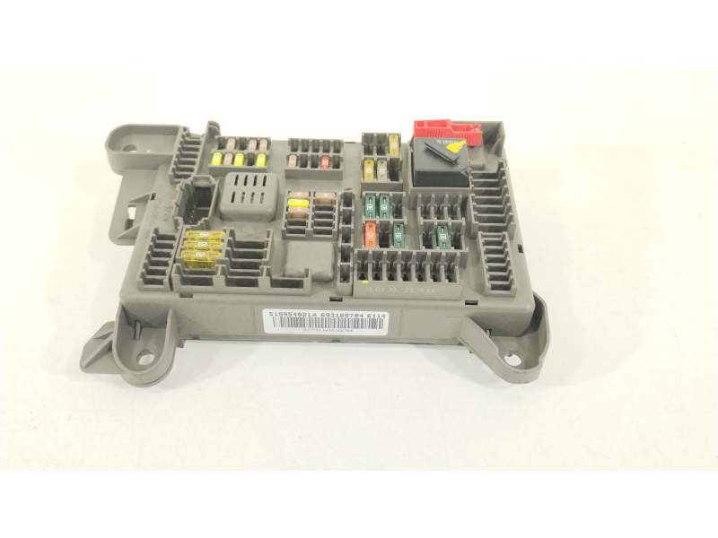 CAJA RELES / FUSIBLES 693168704 