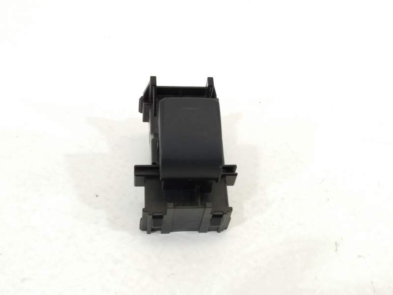 MANDO ELEVALUNAS DELANTERO DERECHO 1540R48 193124 