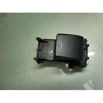 MANDO ELEVALUNAS TRASERO DERECHO 1540R48 193124 
