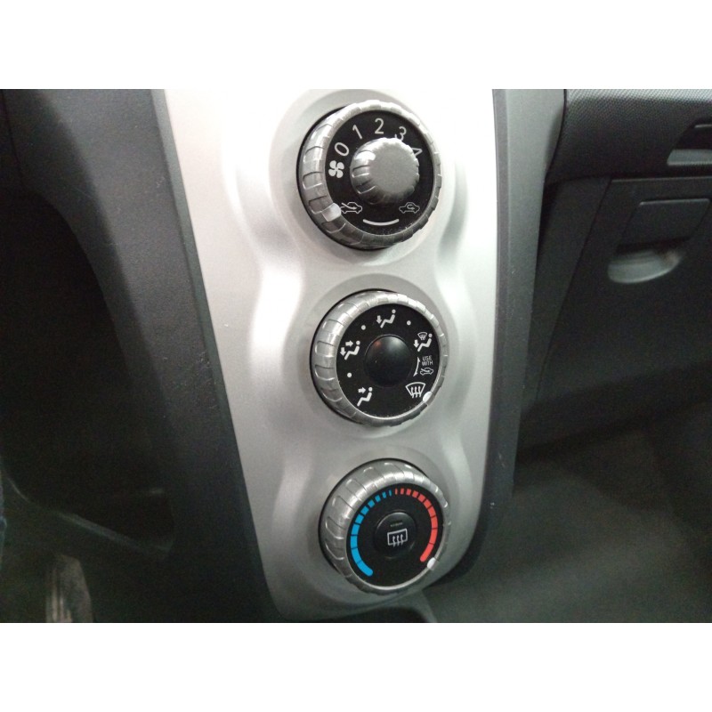 Recambio de mando calefaccion / aire acondicionado para toyota yaris (ksp9/scp9/nlp9) básico referencia OEM IAM   