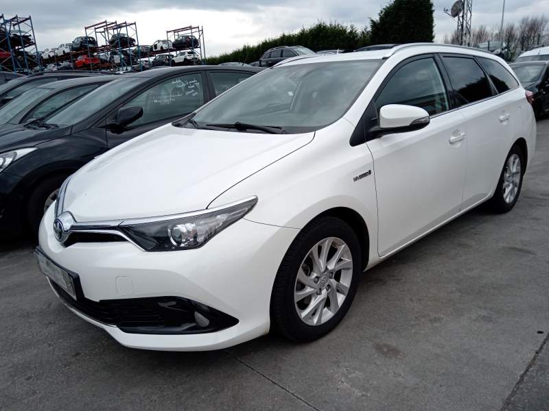 toyota auris station wagon (_e18_) del año 2017