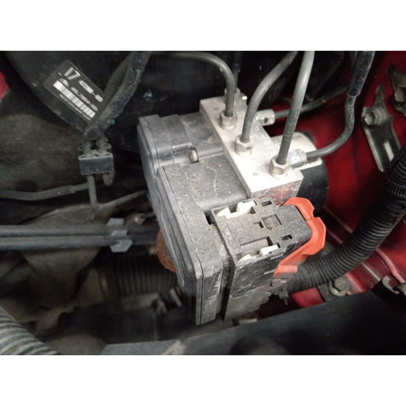 Recambio de abs para toyota yaris (ksp9/scp9/nlp9) básico referencia OEM IAM   