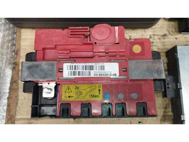 CAJA RELES / FUSIBLES 6942912 MS20080430 