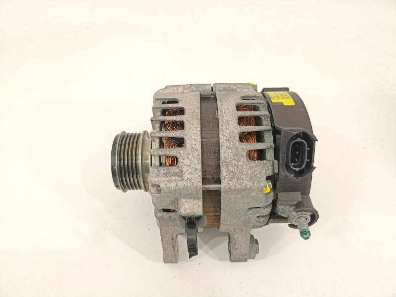 ALTERNADOR 373002A800 