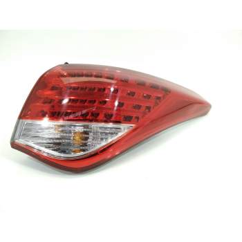 PILOTO TRASERO DERECHO 924023Z300 