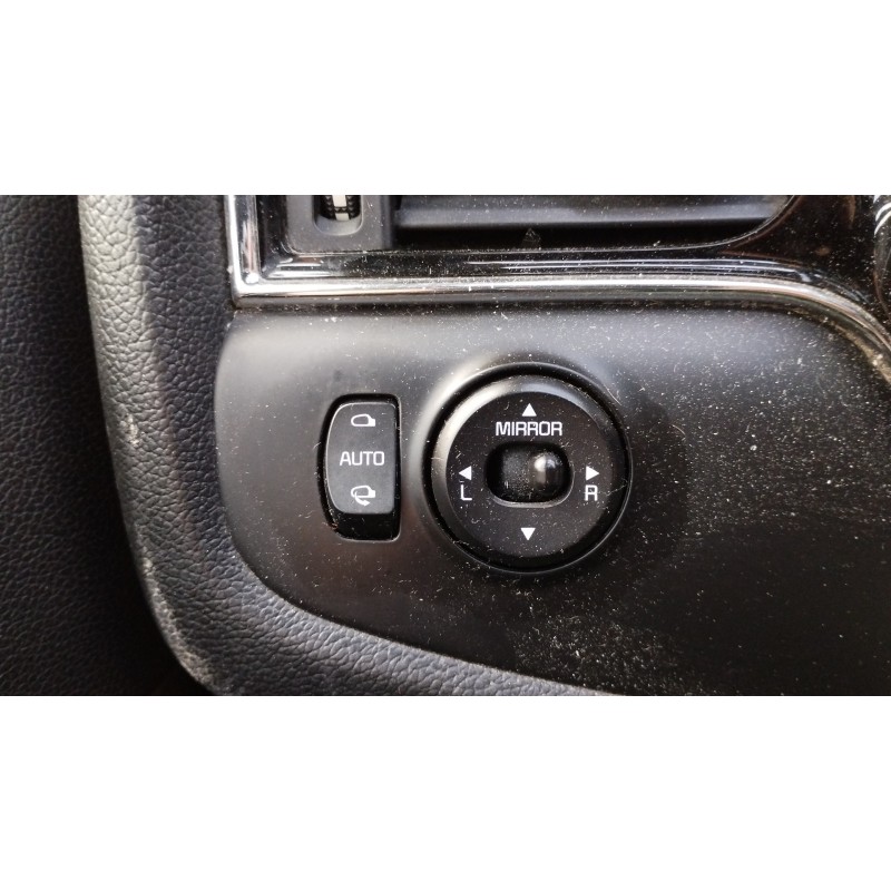 Recambio de mando retrovisor para kia cee´d drive referencia OEM IAM   