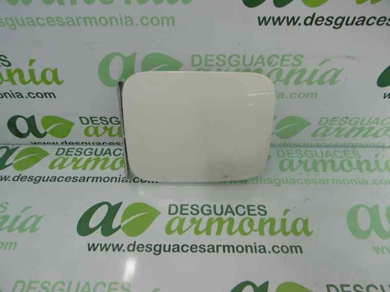 TAPA EXTERIOR COMBUSTIBLE 172211KB0A 