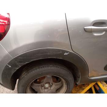 ALETIN TRASERO DERECHO 9812088780 