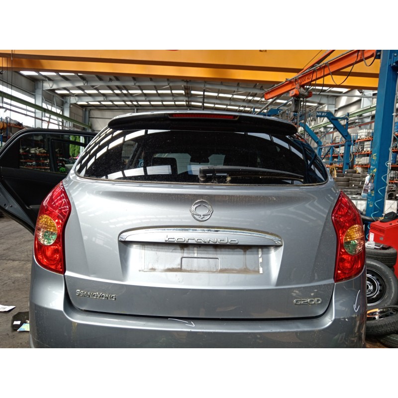 Recambio de porton trasero para ssangyong korando line 4x2 referencia OEM IAM   