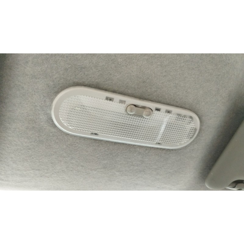 Recambio de luz interior para dacia logan express ambiance referencia OEM IAM   