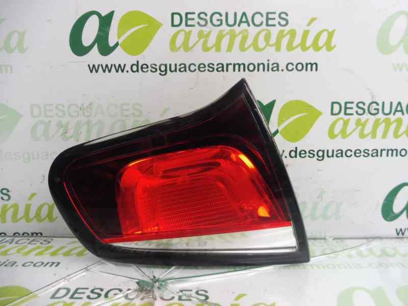 PILOTO TRASERO IZQUIERDO EN PORTON 9803934380 9685225580 