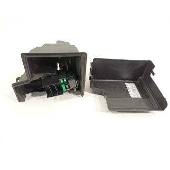 CAJA RELES / FUSIBLES 252361535R 1802254 243129358R