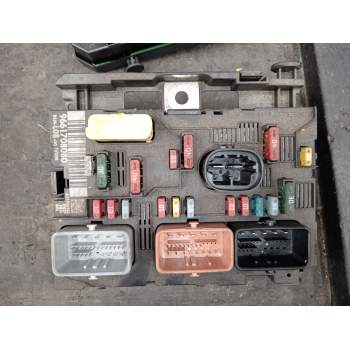CAJA RELES / FUSIBLES 9661708080 BSML0800 