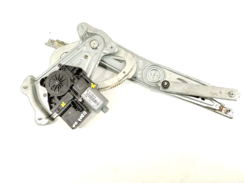 ELEVALUNAS DELANTERO DERECHO 807200001R 807300004R