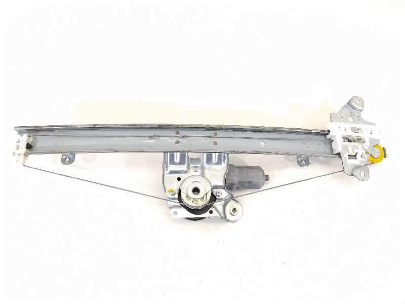 ELEVALUNAS DELANTERO DERECHO 807314CA0A 