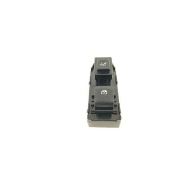MANDO ELEVALUNAS TRASERO DERECHO 93581N72504X 