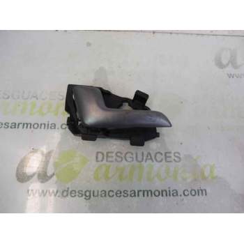 MANETA INTERIOR DELANTERA IZQUIERDA 826101W010 