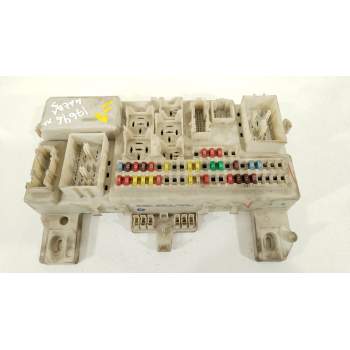 CAJA RELES / FUSIBLES BS4J66730D 