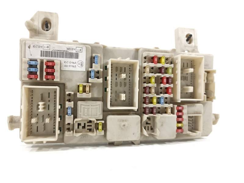 CAJA RELES / FUSIBLES 7M5T14A073CB 