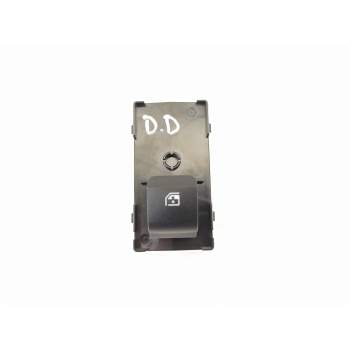 MANDO ELEVALUNAS DELANTERO DERECHO 93581N70504X 