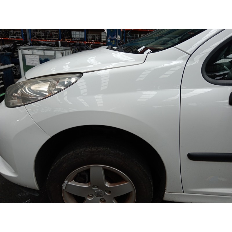 Recambio de aleta delantera izquierda para peugeot 207 sw confort referencia OEM IAM   