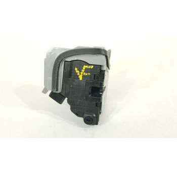 CERRADURA PUERTA TRASERA DERECHA 81420Q0000 