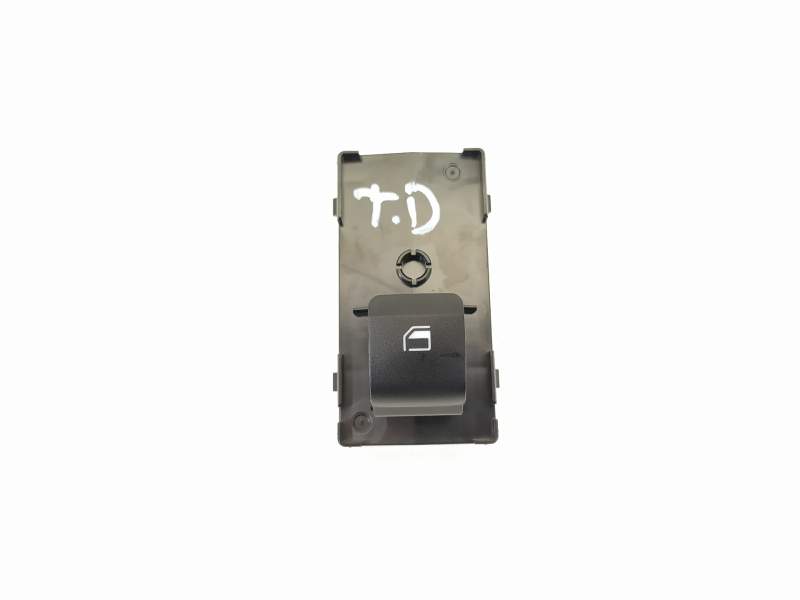 MANDO ELEVALUNAS TRASERO DERECHO 93581AB0004X 