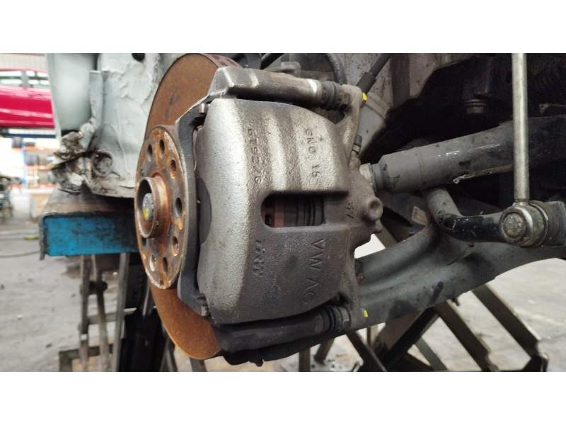 PINZA FRENO DELANTERA DERECHA 8V0615124 679279