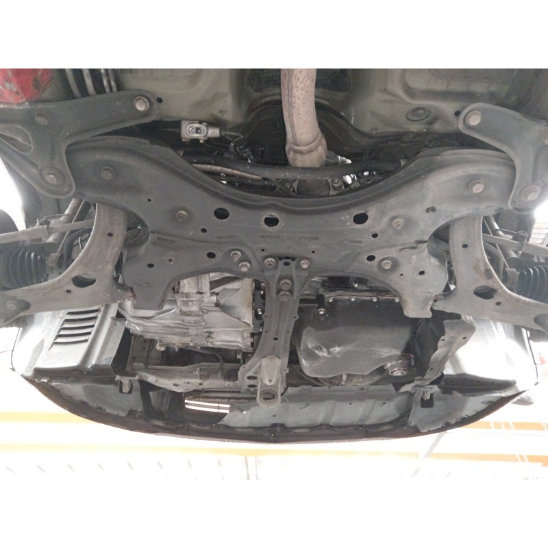 Recambio de puente delantero para toyota avensis berlina (t25) 2.0 d4-d executive berlina (5-ptas.) referencia OEM IAM   