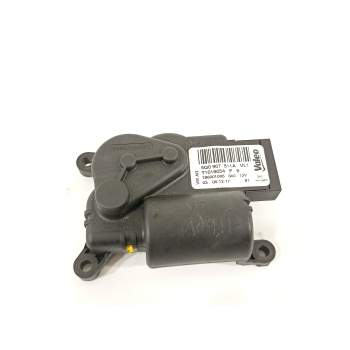MOTOR APERTURA TRAMPILLAS CLIMATIZADOR 5Q0907511A 