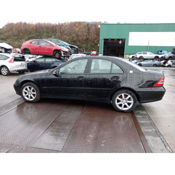 MERCEDES-BENZ CLASE C (W203) de desguace