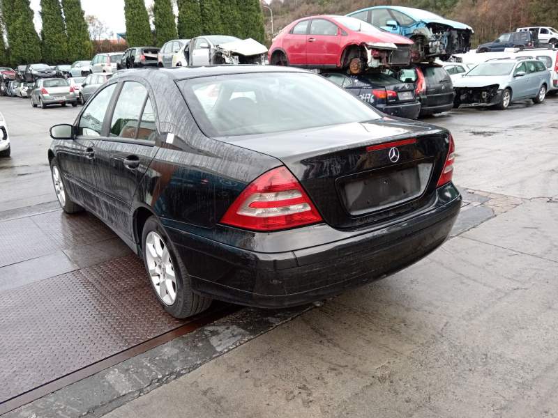 mercedes-benz clase c (w203) del año 2005