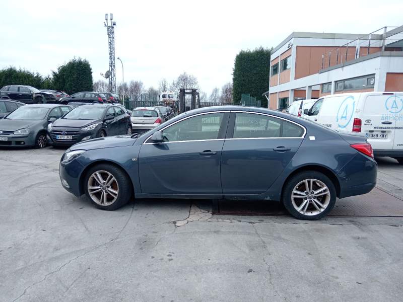 opel insignia a (g09) del año 2011