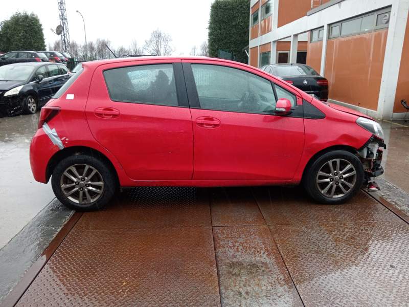 toyota yaris (_p13_) del año 2017