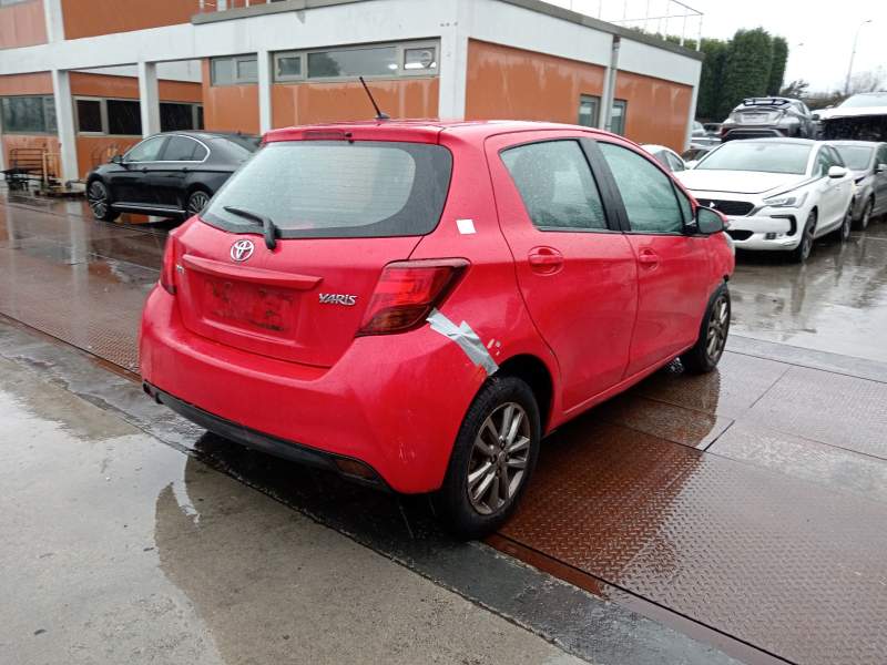 toyota yaris (_p13_) del año 2017