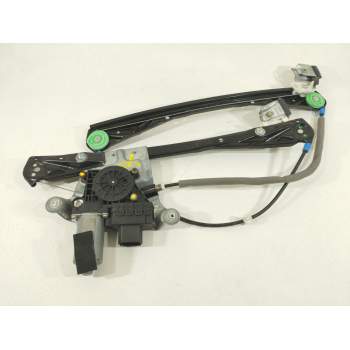 ELEVALUNAS DELANTERO DERECHO XR816887 